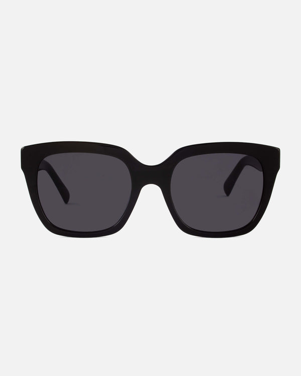Creta · Black